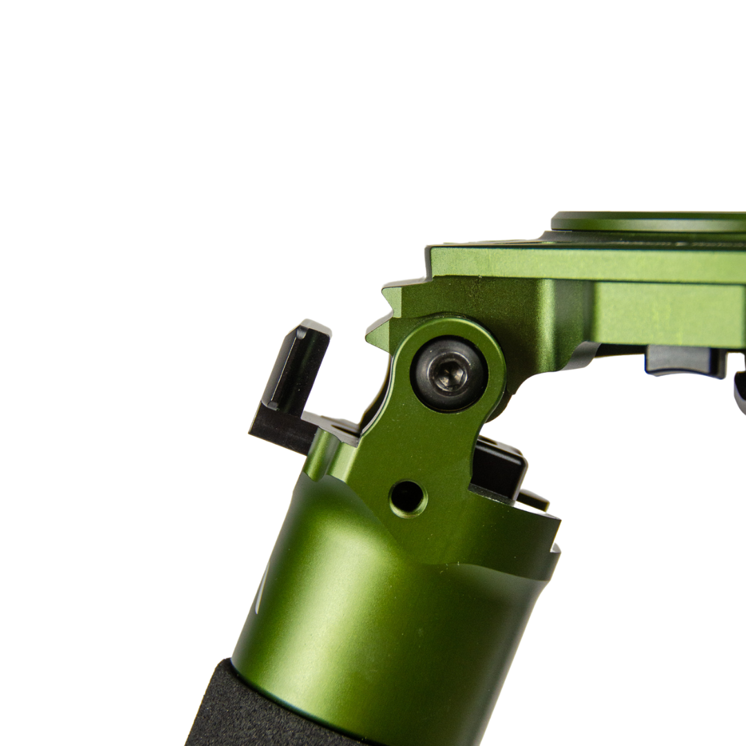Traverse 2 Section Tripod