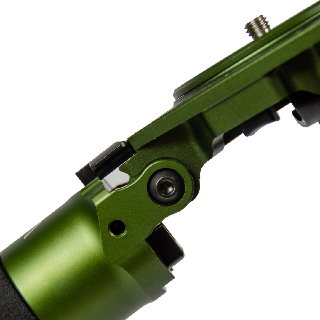 Traverse 3 Section Tripod